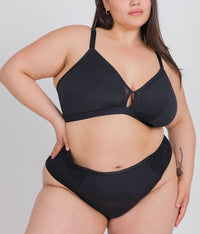 The Busty Bralette: Jet Black